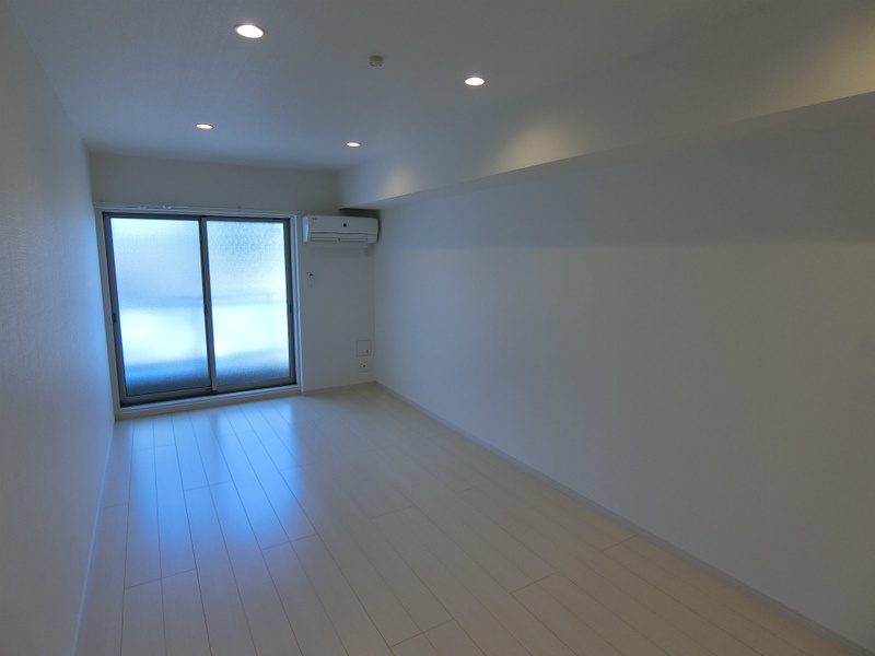 NB 小手指の内装|明るい色調の室内です