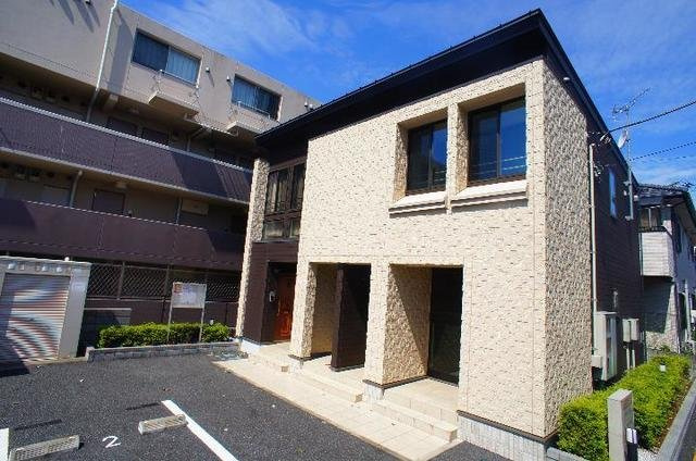 オークランド　フィオーレ