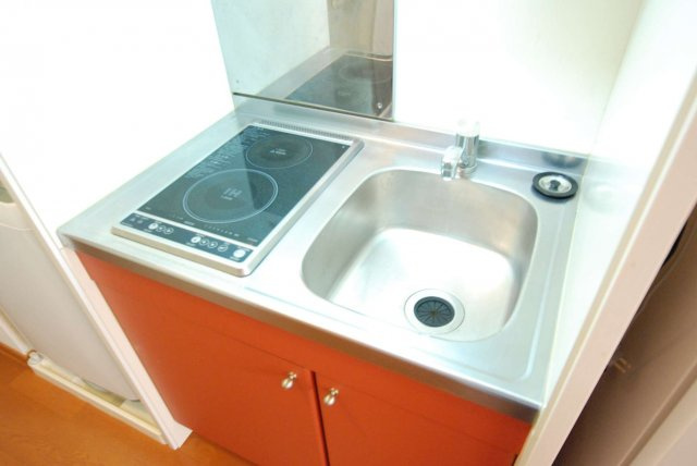 レオパレスパーシモンのキッチン|同タイプ写真の為、現況優先。