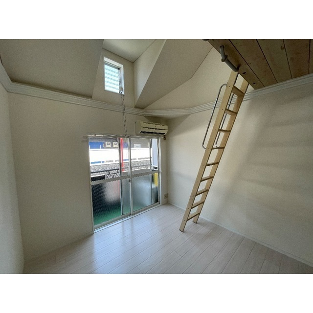 フリーダムＣ棟の居間・リビング|使いやすい居間です