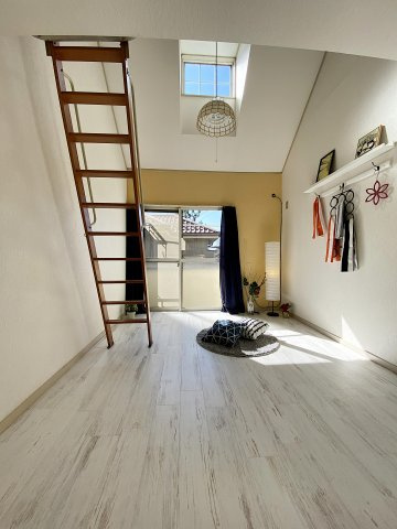 シティパレス八幡Ⅰの居間・リビング|おしゃれなリビングです