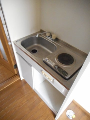 あるゾウパレス溝端町のキッチン|コンパクトなキッチンで掃除もラクラク