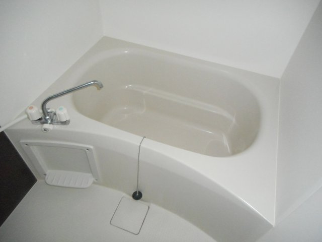 ワグテイルの浴室|コンパクトで使いやすいお風呂です