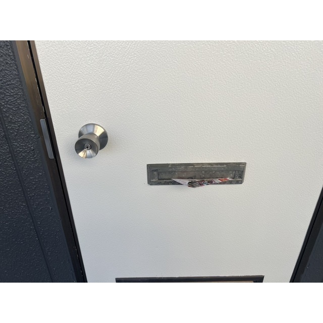 サンハイツ和泉の玄関|収納もある玄関です