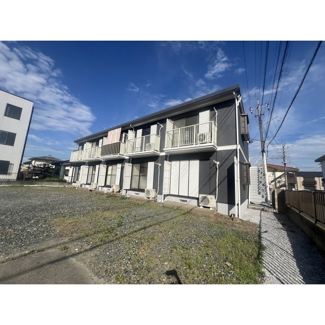 サンハイツ和泉の外観|落ち着いた雰囲気の外観です