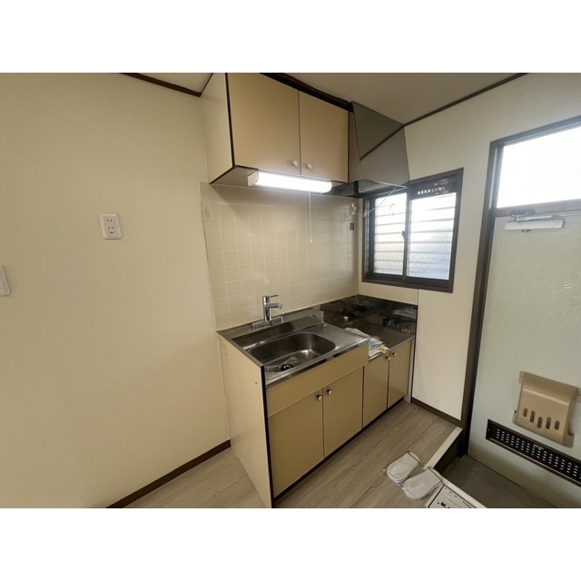 サンハイツ和泉のキッチン|お料理しやすいキッチンです