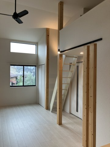 mesm（メズム）の内装|内装は落ち着いています