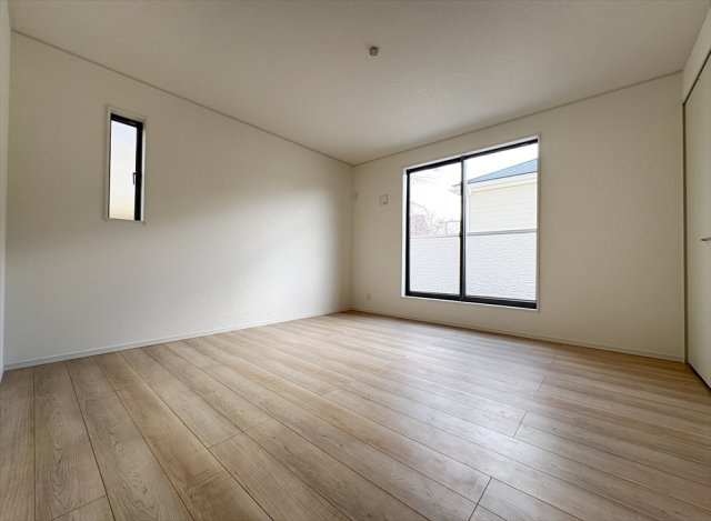 【洋室】 | 朝霞市宮戸3丁目　新築一戸建住宅　全16棟　(志木本店) | 洋室8帖
