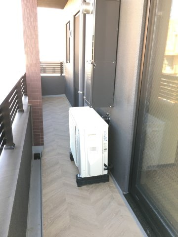 【バルコニー】