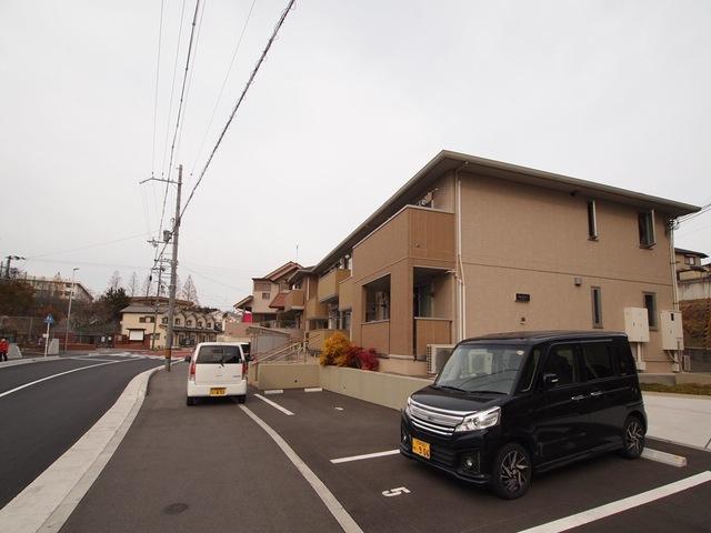 リ・ポワソンの駐車場