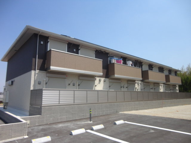 シャルム郡山の外観