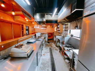 commercial 元町4丁目