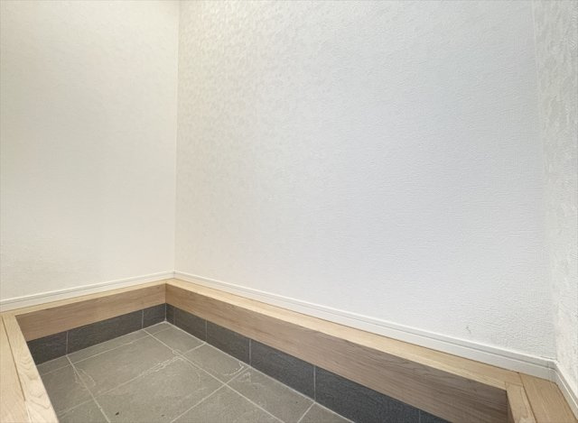 【収納】 | 朝霞市宮戸3丁目　新築一戸建住宅　全16棟　(志木本店) | ベビーカーやアウトドア用品などの保管にも便利なSIC