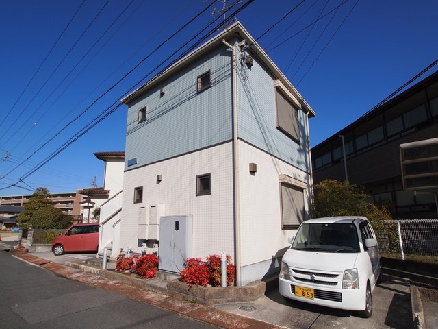 アルティ二上の外観