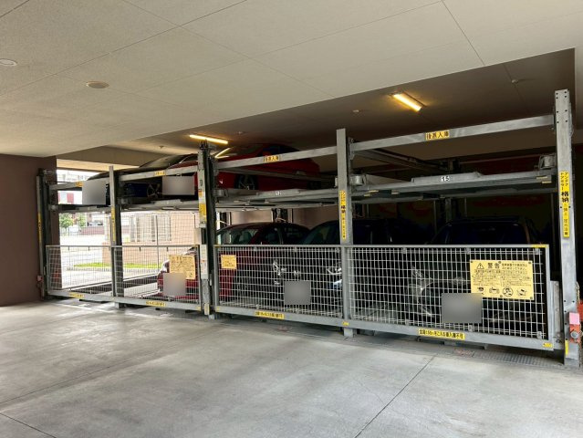 BELISTA岐阜香蘭の駐車場