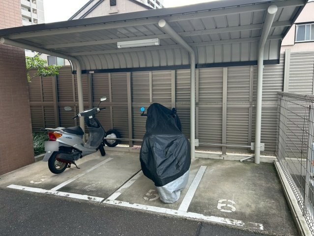 BELISTA岐阜香蘭の駐輪場