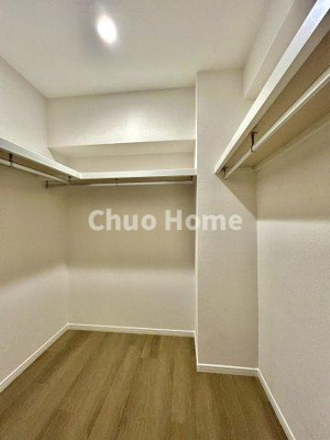 【収納】 | ボナハイツ中川1号棟 | ウォークインクローゼット