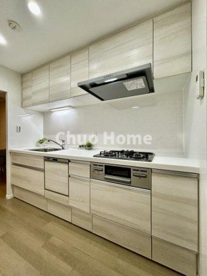 【キッチン】 | ボナハイツ中川1号棟 | ワイドで収納豊富なシステムキッチン