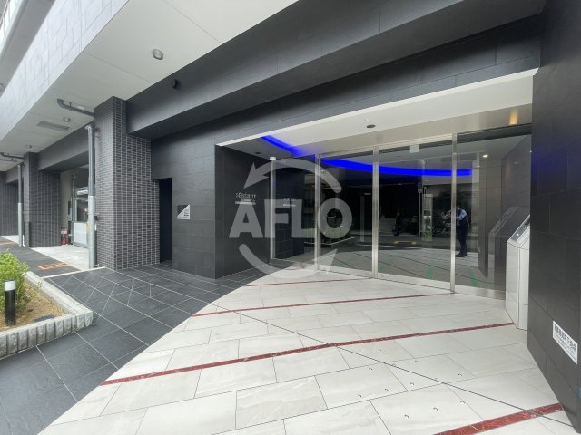 セレニテ江坂エクラのエントランス|セレニテ江坂エクラ　エントランス