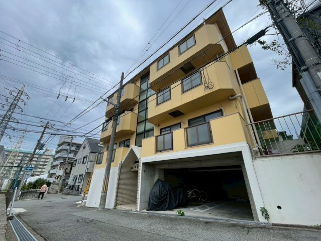 ビーフェリスの外観