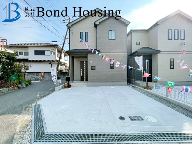 「角地」「お車並列2台駐車可」二見町西二見 B号棟