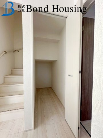 「商業施設徒歩9分」「4LDK」二見町西二見 A号棟の収納