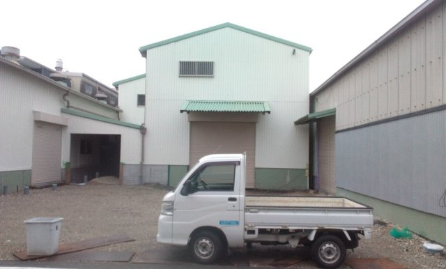 大阪市平野区加美北3丁目貸工場倉庫198万円の駐車場