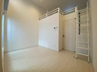 神戸市長田区真野町のアパートの居間・リビング