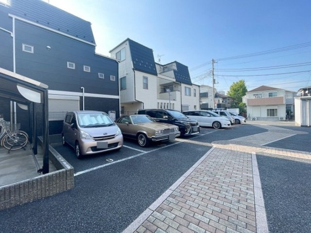 アネックス壱・弐番館の駐車場