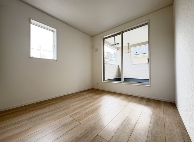 【洋室】 | 朝霞市宮戸3丁目　新築一戸建住宅　全16棟　(志木本店) | 洋室5帖