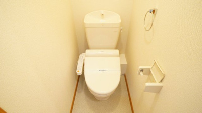 【トイレ】 | レオパレス安里 | 温水洗浄便座　完備！！