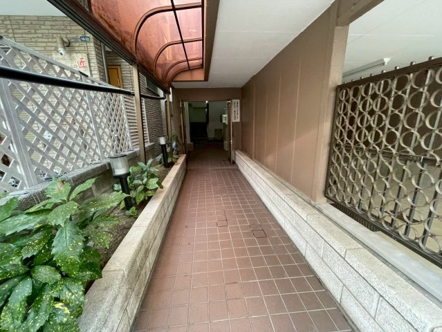 プチシャトーあけぼののエントランス