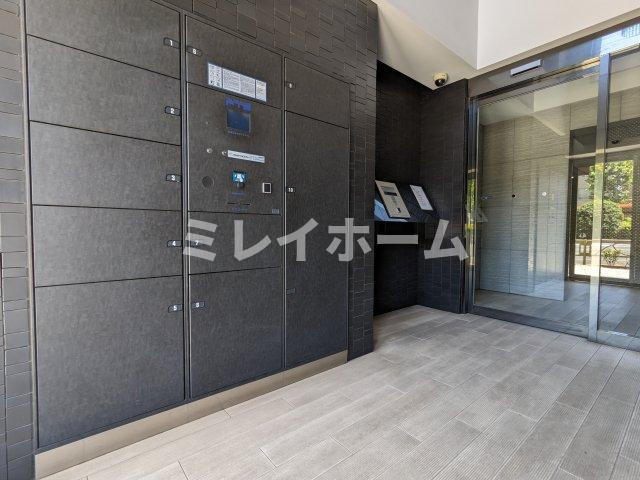 プレミアムキューブ大森本町のエントランス