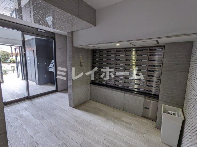 プレミアムキューブ大森本町のロビー