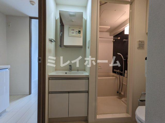 プレミアムキューブ大森本町の洗面所