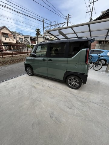 ジーメゾン平磯の駐車場