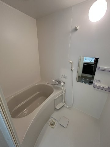 ジーメゾン平磯の浴室|ゆったり過ごせるお風呂です