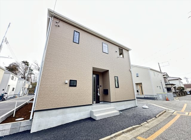 【外観】 | 朝霞市宮戸3丁目　新築一戸建住宅　全16棟　(志木本店) | 完成済みのためいつでも内覧可能です。
全16区画の大型開発分譲地につき住環境良好！