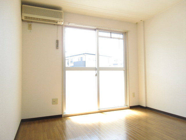 【洋室】 | ガーデンプレイスおしくま