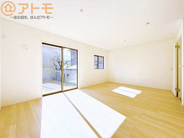 【前面道路含む現地写真】 | 藤枝市志太第4　新築戸建　全1棟