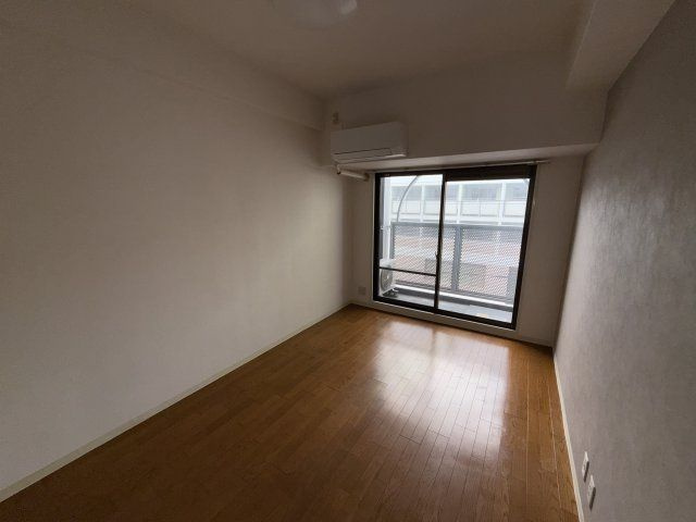 ラ・ハイール住吉の洋室