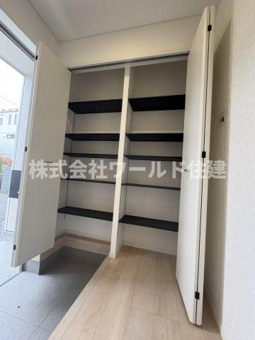 入間市高倉の玄関