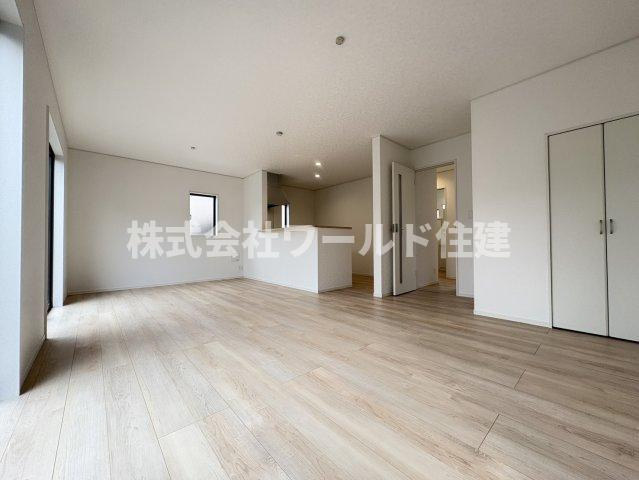 入間市高倉の居間・リビング