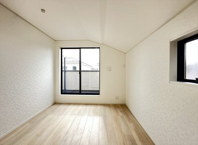 【洋室】 | 朝霞市宮戸3丁目　新築一戸建住宅　全16棟　(志木本店) | 洋室5.2帖