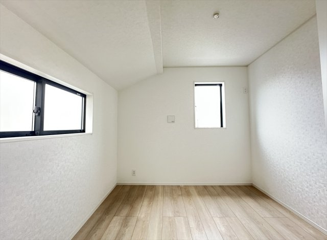 【洋室】 | 朝霞市宮戸3丁目　新築一戸建住宅　全16棟　(志木本店) | 洋室5帖