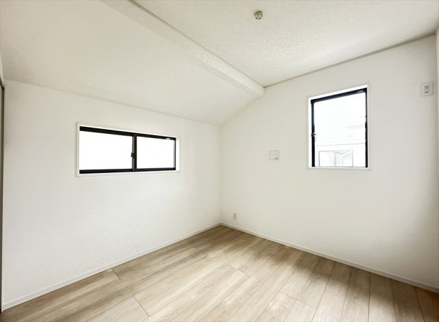 【洋室】 | 朝霞市宮戸3丁目　新築一戸建住宅　全16棟　(志木本店) | 洋室5帖