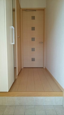 【玄関】 | ロッソフィオーレＢ