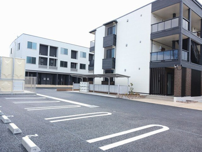 【駐車場】 | クラール　大島　Ａ