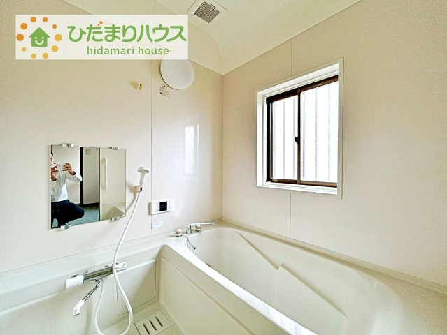 【浴室】 | 我孫子市つくし野1丁目　中古戸建 | 大人が足を伸ばしても十分な広さ！一人でゆっくりくつろぐ時間も大切です！