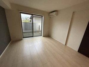 ルーチェ南茨木の居間・リビング